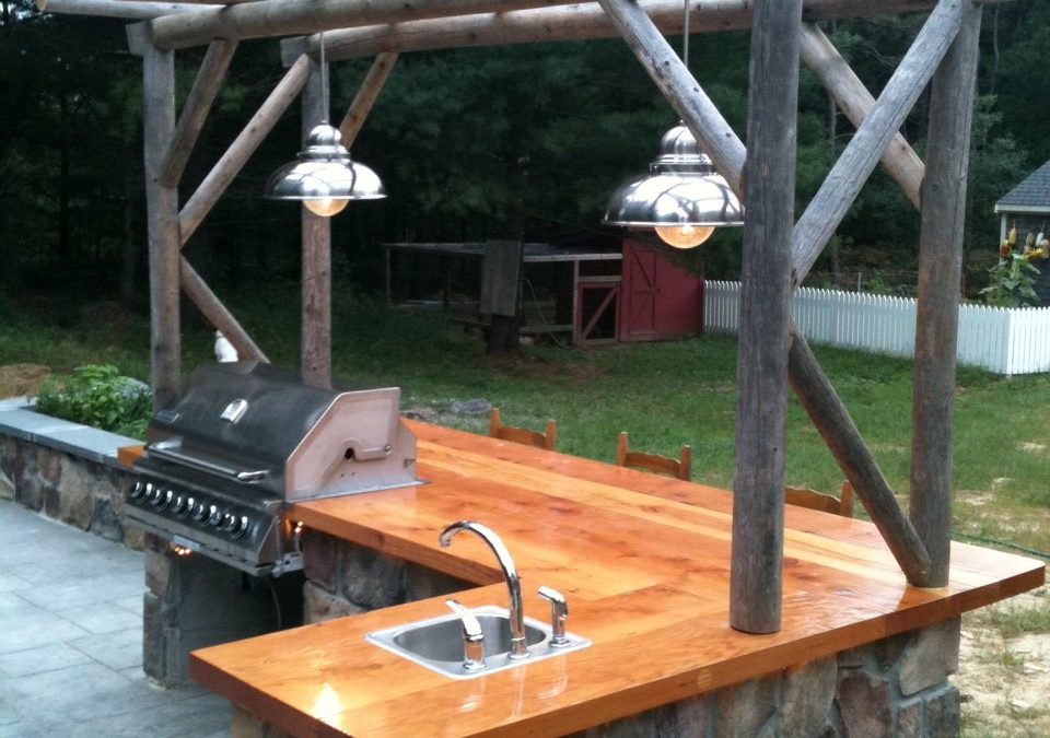 Ward’s Wood Top Grill Station